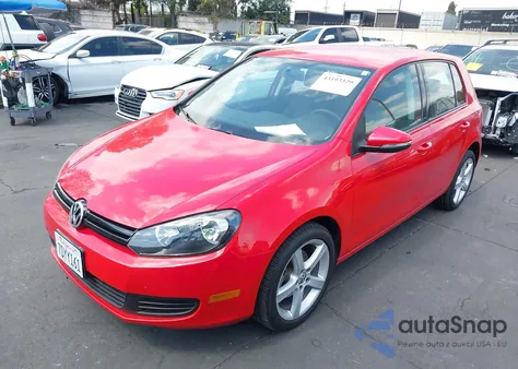 2014 Volkswagen Golf 2.5L z USA, uszkodzony, nr VIN WVWDB7AJ1EW006910